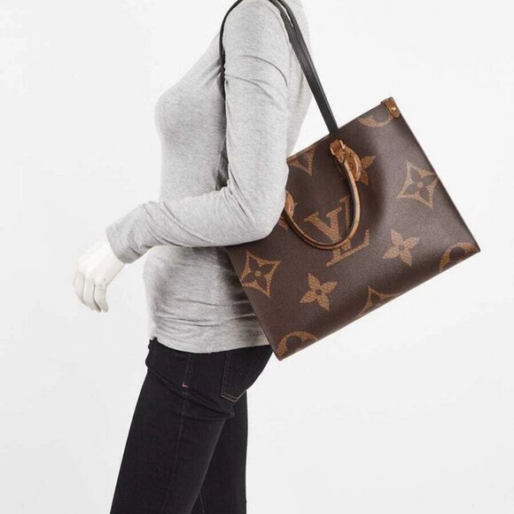 Louis Vuitton Monogram Reverse Canvas Onthego MM Bag - Picture 2 of 10